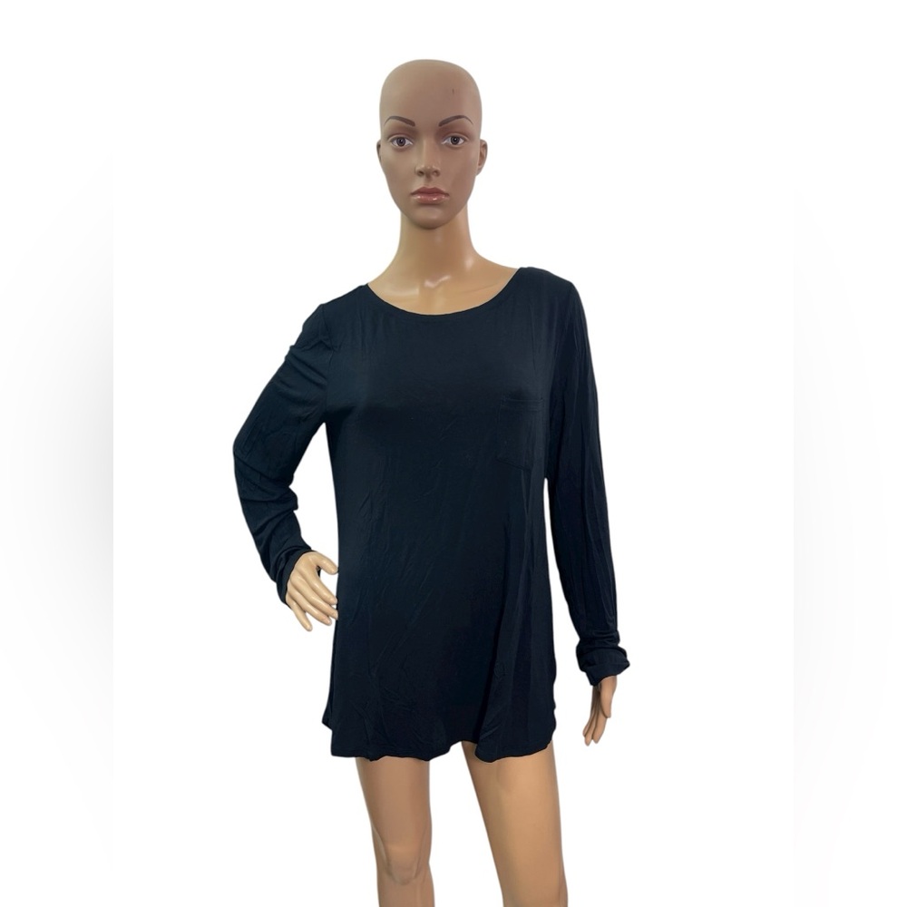 Prana Women’s Size Large Long Sleeve Scoop Neck Solid Blue Tee Pocket Chest